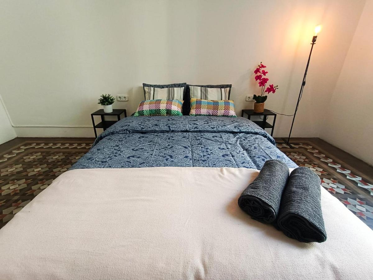 By Urquinaona Rooms Барселона Экстерьер фото